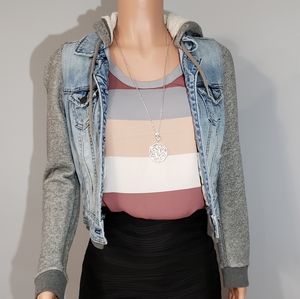 EXPRESS • Stripped Racetrack Blouse Sz XS